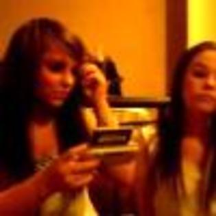 NnpK85464725-01 - brokelle bones