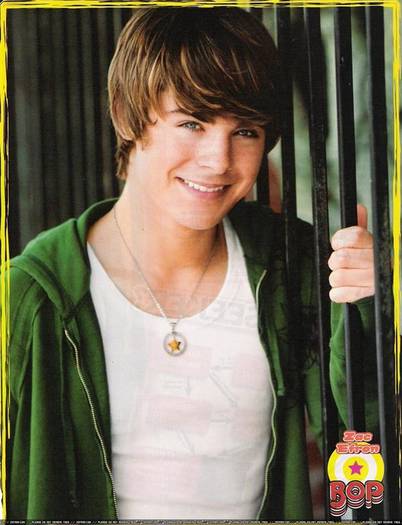 9d00df8c39ef05d2f663c93b2e013431 - poze zac efron