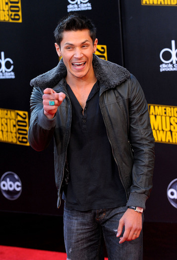 14. Alex Meraz - Toata lumea de la AMA Awards