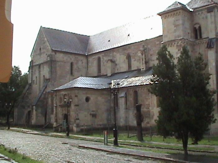 biserica catolica unde e innmormintat iancu de hunedoara - Alba iulia