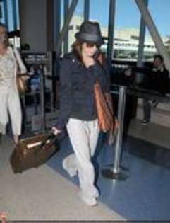 MGSRVKLMQSKOJDLCGPZ - ASHLEY TISDALE IN AEROPORT