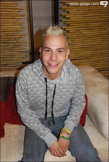 chris - Christian Chavez