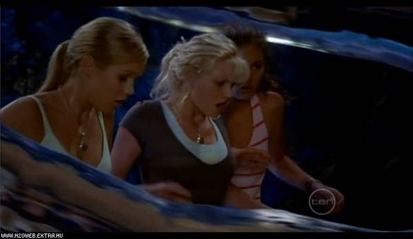 H2O-h2o-just-add-water-2553123-600-347 - h2o