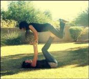 m_0285994f2e7a4378b85766759d57af8f - brokelle bones