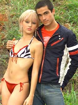 pavicob7052705qh6 - cupluri REBELDE