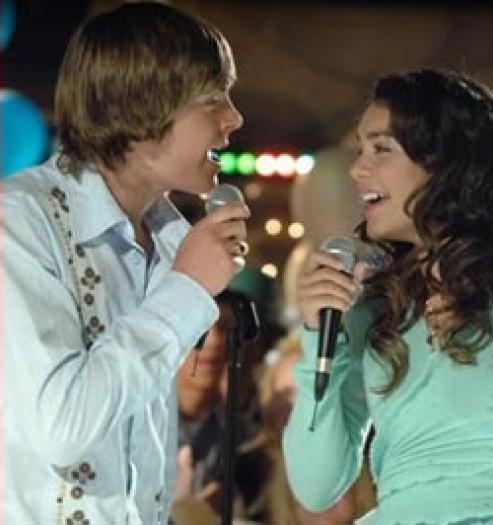 gabriela si troy - Concurs Hannah Montana sau Hsm