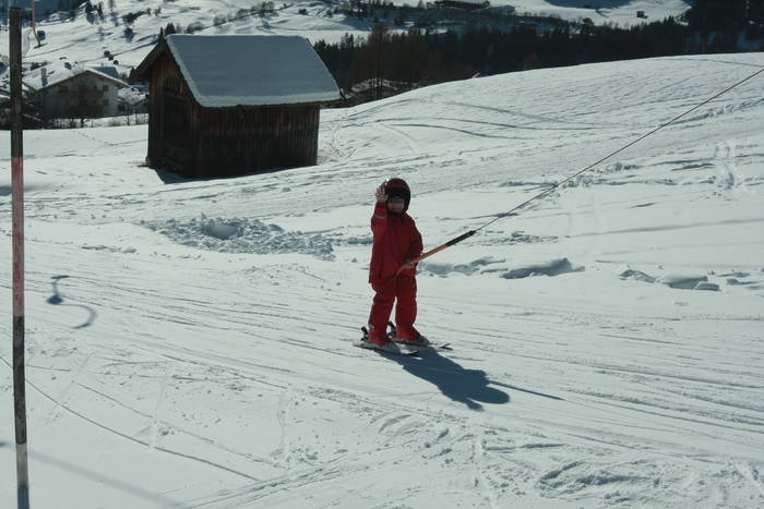 Picture 049; Ei, deja suntem skiori avansati. Am invatzat sa urcam cu teleskiul -Ladiss/Austria/2009
