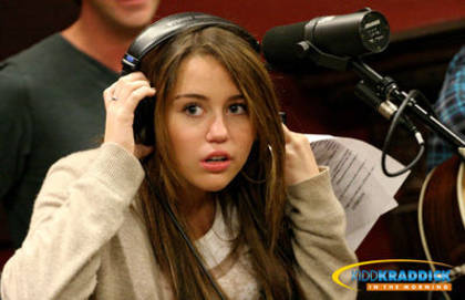 DRDCHYVTAASNRIFJMRD - Miley 2009