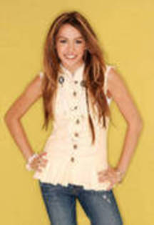 KQQCWGVTWCYKVJHIRRT - Sedinte foto Miley Cyrus