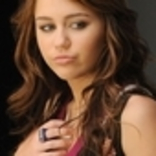 443232l-85x85-b-d568a4bc - imagini Hannah-Miley