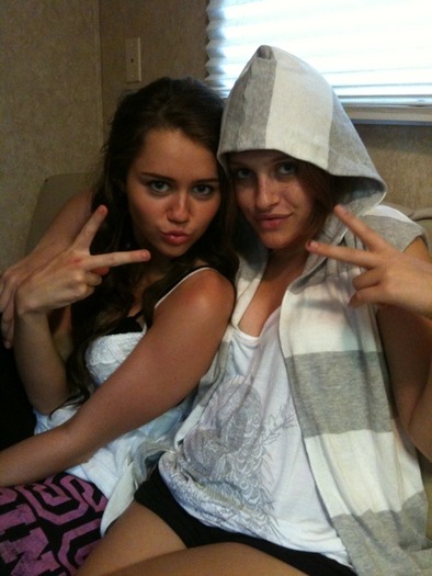 18503603 - MIley cele mia rare poze care exista