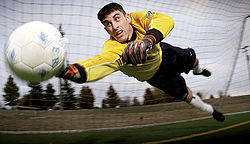 250px-Soccer_goalkeeper - Fotbal