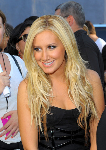 Los+Premios+MTV+2009+Arrivals+za_XhPHe8mTl