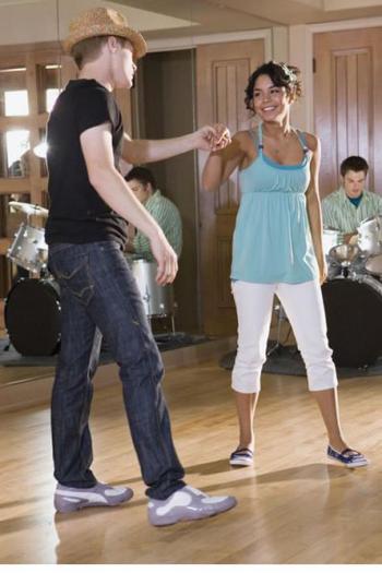 lucas_grabeel_high_school_musical_6