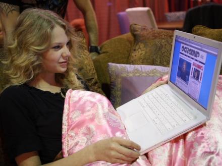 20i4vm - Cat de mult o iubesc eu pe Taylor Swift