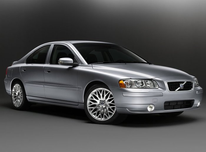 Volvo_S60 - CLUB MASINI