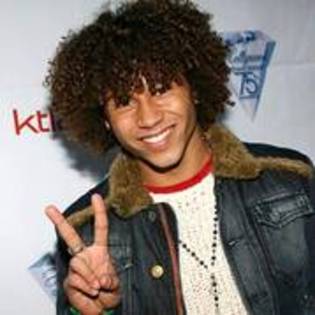 ZGEVOWHHLXNOGVMYBTH - Poze cu corbin bleu