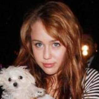 FFSQBWANPYXKMZGUKNR - album pt extramegasuperfanmileysmiley