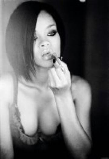 m_444 - Rihanna