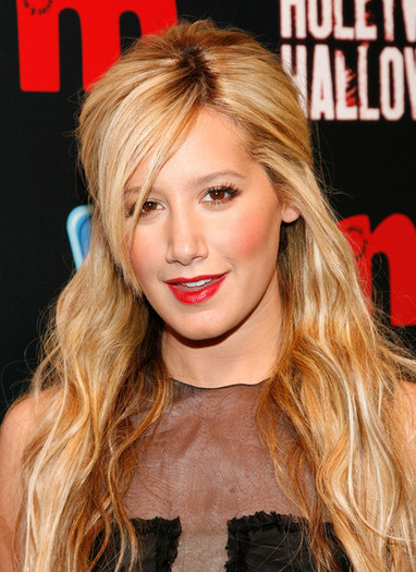 Magazine+2009+Hollywood+Halloween+Event+76-WvF7T06Ql