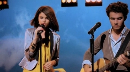 send27 - Poze Selena Gomez