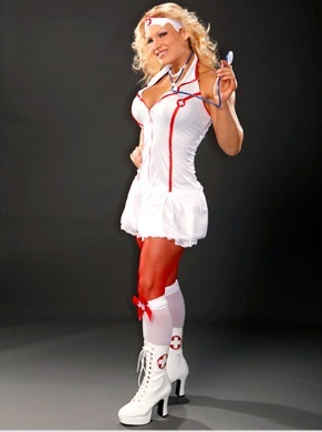 Beth Phoenix - Concurs-Miss Halloween 2009