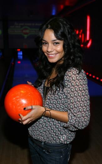 Hudgens,%20Vanessa-005