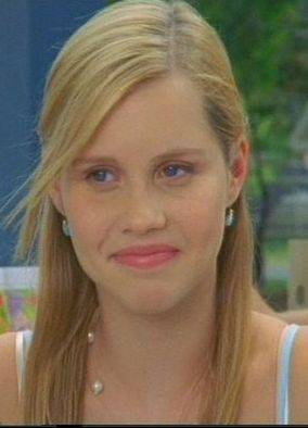 0000340940-41106L - claire holt