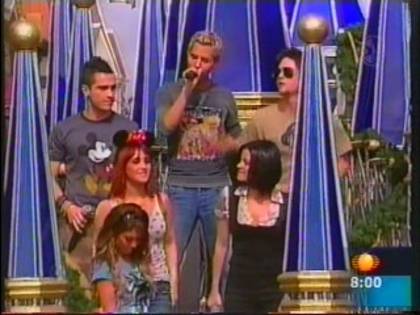 dis26dic062rz8hy0 - RBD la Disneyland Paris