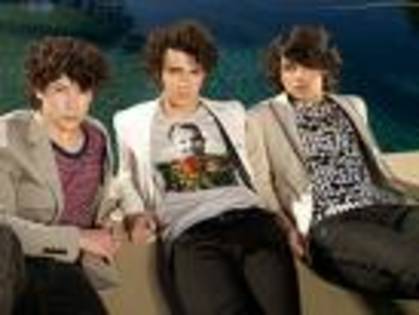 re - Jonas Brothers
