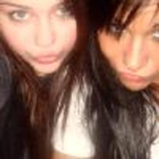 9x17lf740138-01 - multe poze miley