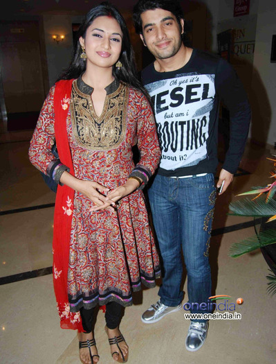 indian-olympic-boxer-felicitate-ceremony31[1] - Divyanka Tripathi