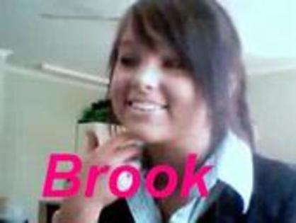 m_a5f3e471547f43dd8766b6b965c1cbc4 - brokelle bones