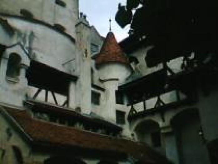 VWIIFJGPVIZBZSNIJOL - monumente