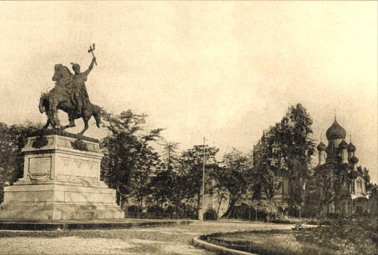78. Statuia lui Mihai Viteazul - Mergand prin Bucuresti