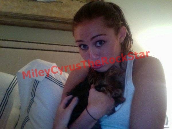 MileyCyrusTheRockStar26 - Poze super rare