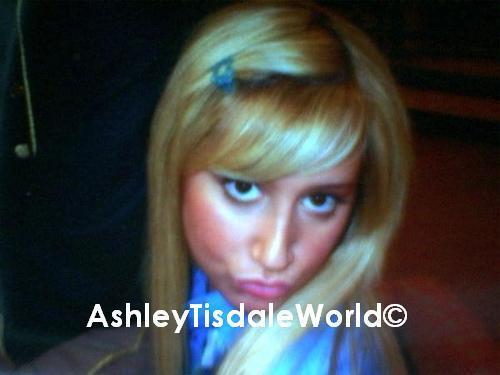 1_379349723l - personal photo  of ashley tisdale
