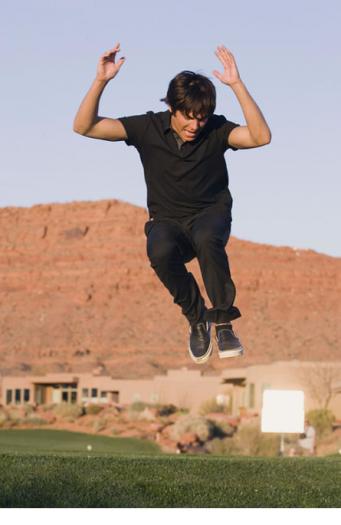 zac_efron_high_school_musical_4