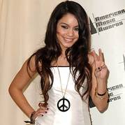 AKWKXWTAVUXWOKFRDYG - Vanessa Hudgens