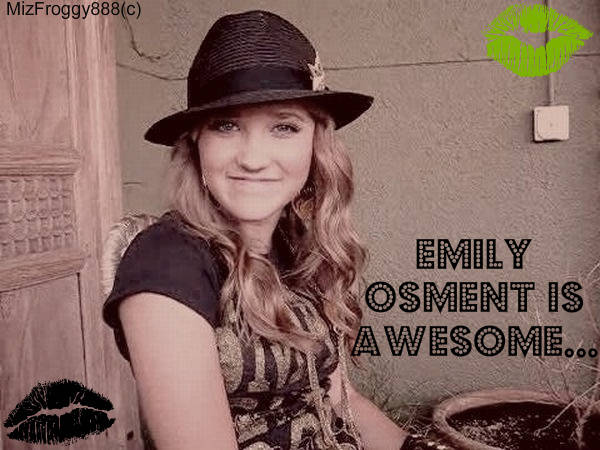 emily_osment_1190582766-1