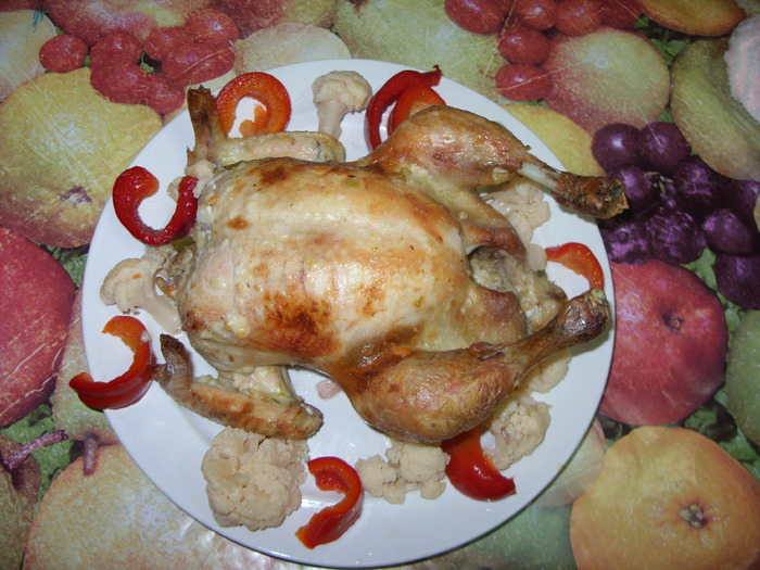 pui cu sos de smantana si usturoi