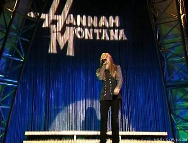 miley-cyrus_com-hannahmontana-season2promo2-154