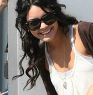 LQQXGVBMMGURNXRRXDU - Vanessa Hudgens