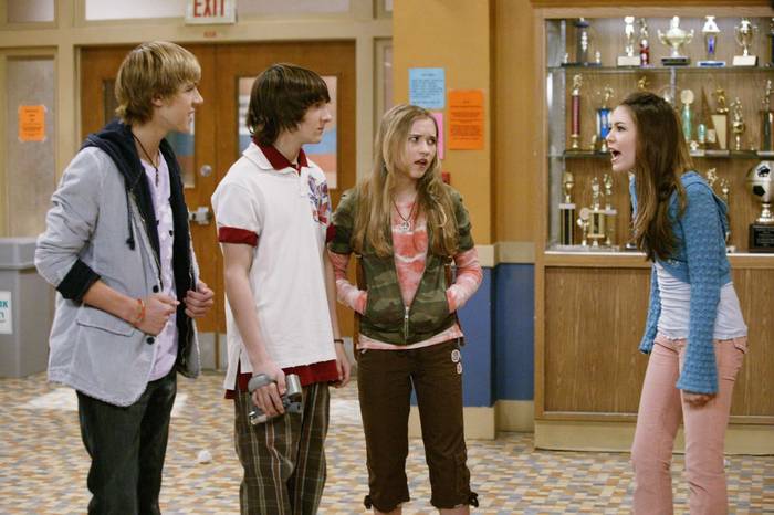 Good-Golly-Miss-Dolly-hannah-montana-1502466-2560-1703