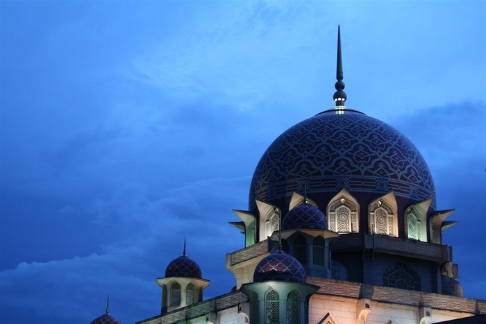 Putrajaya Mosque in Malaysia (nightfall) - Islamic Architecture Around the World