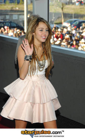 hannahmiley-hannah-montana-6816427-399-644