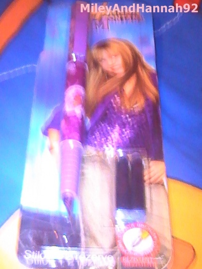 PIC_0716 - lucrurile mele cu hannah montana si miley