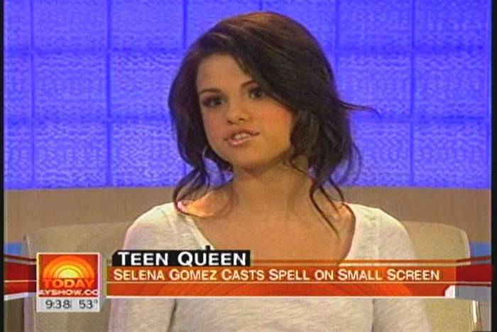 24 - Selena-The Today Show