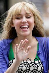 m_6b5ef9f22550b95ba8ff8aa561dd61db - hannah montana 3