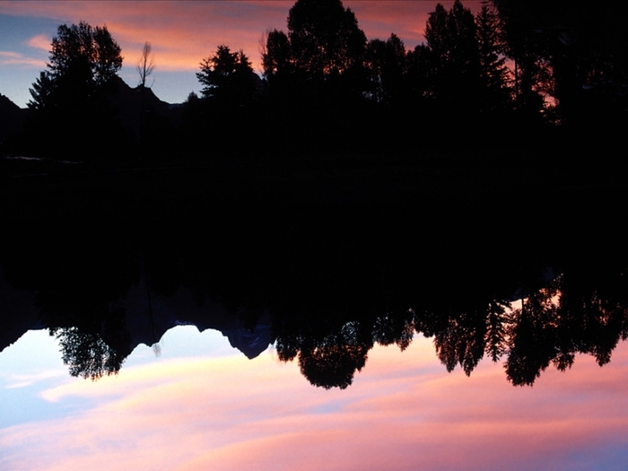 Pink Clouds Reflected in the Water - 0-Rasarituri_apusuri